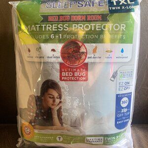 BEDDING - NEW Sleep Safe Ultimate Anti-Bed Bug Mattress Protector, Twin XL